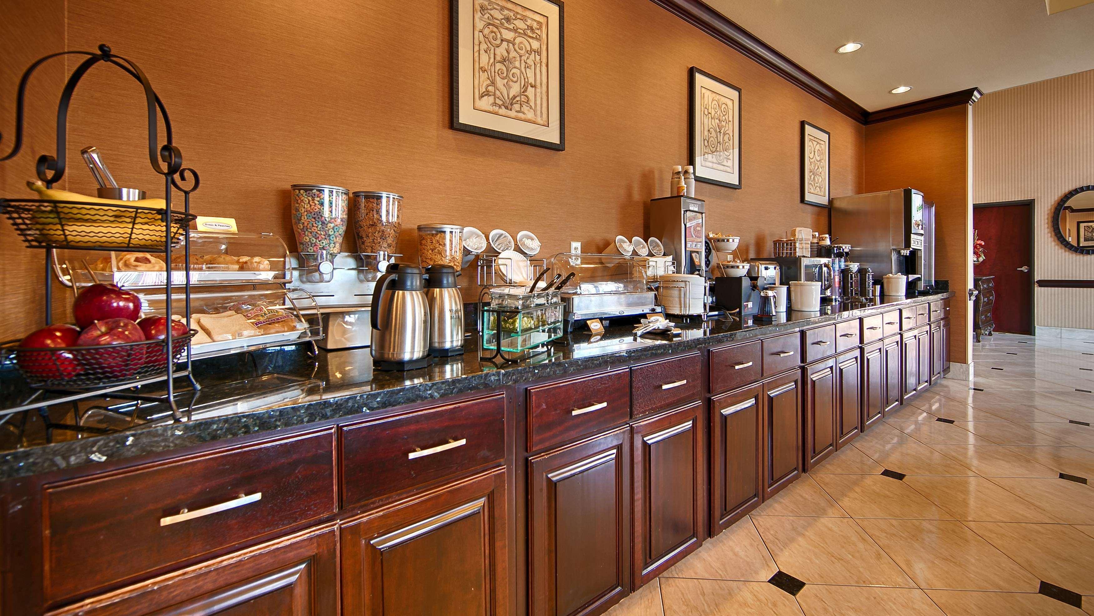Best Western Orange Inn & Suites Екстер'єр фото