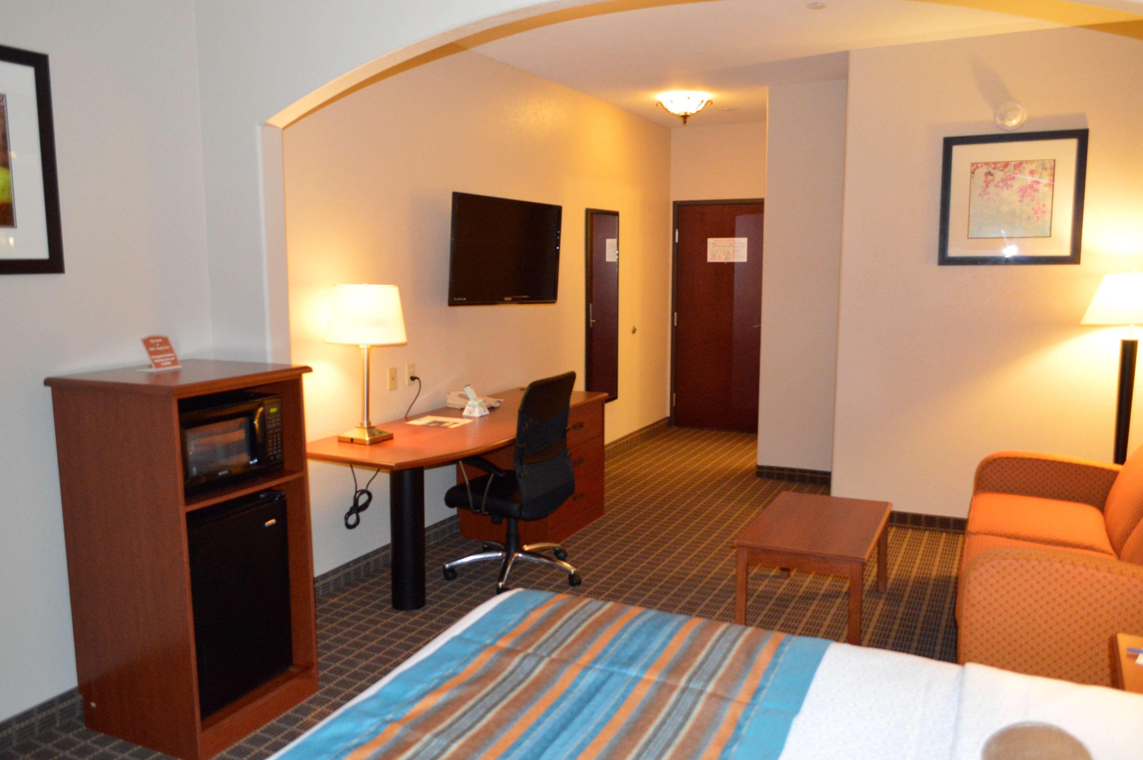 Best Western Orange Inn & Suites Екстер'єр фото