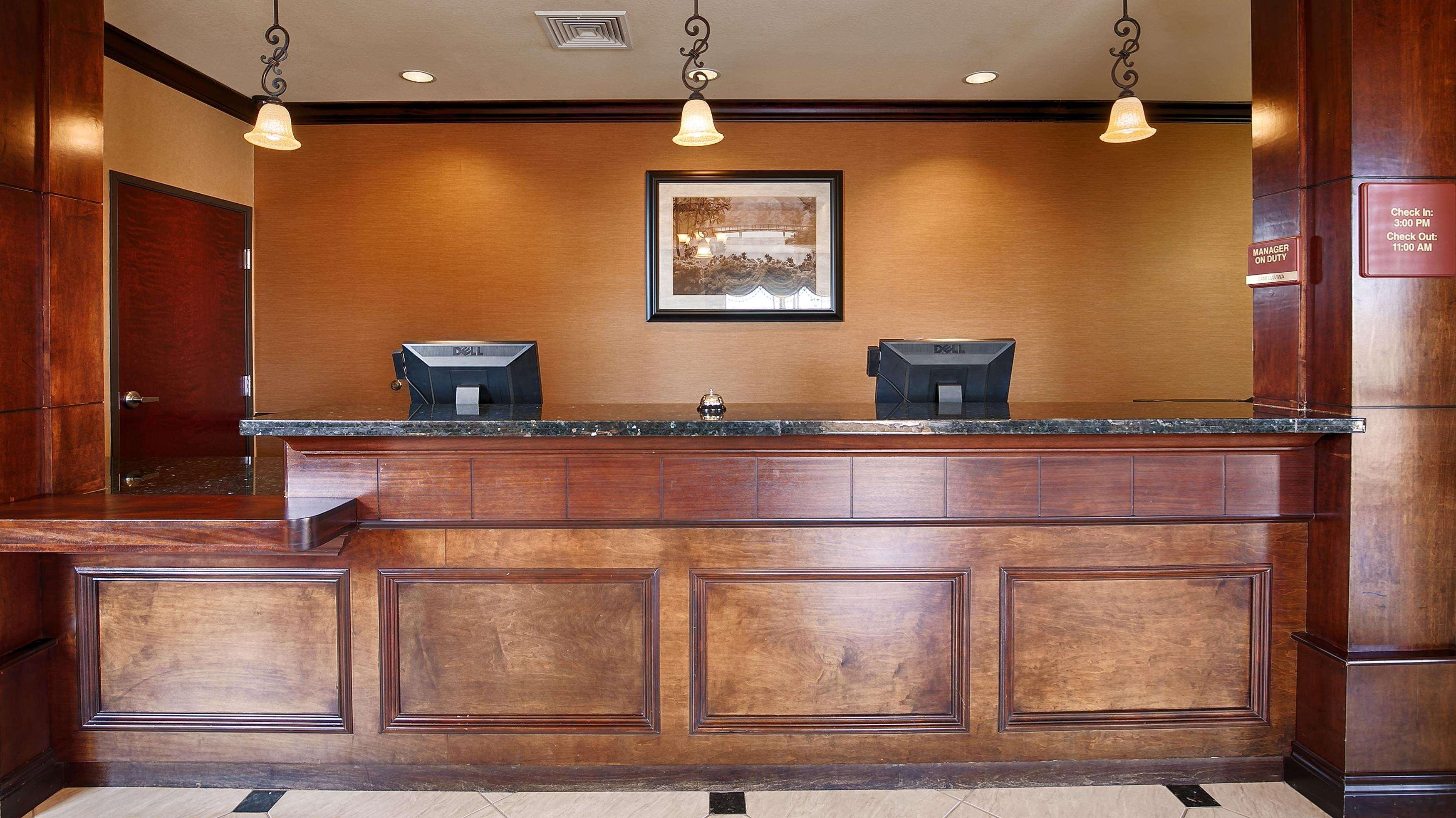 Best Western Orange Inn & Suites Екстер'єр фото