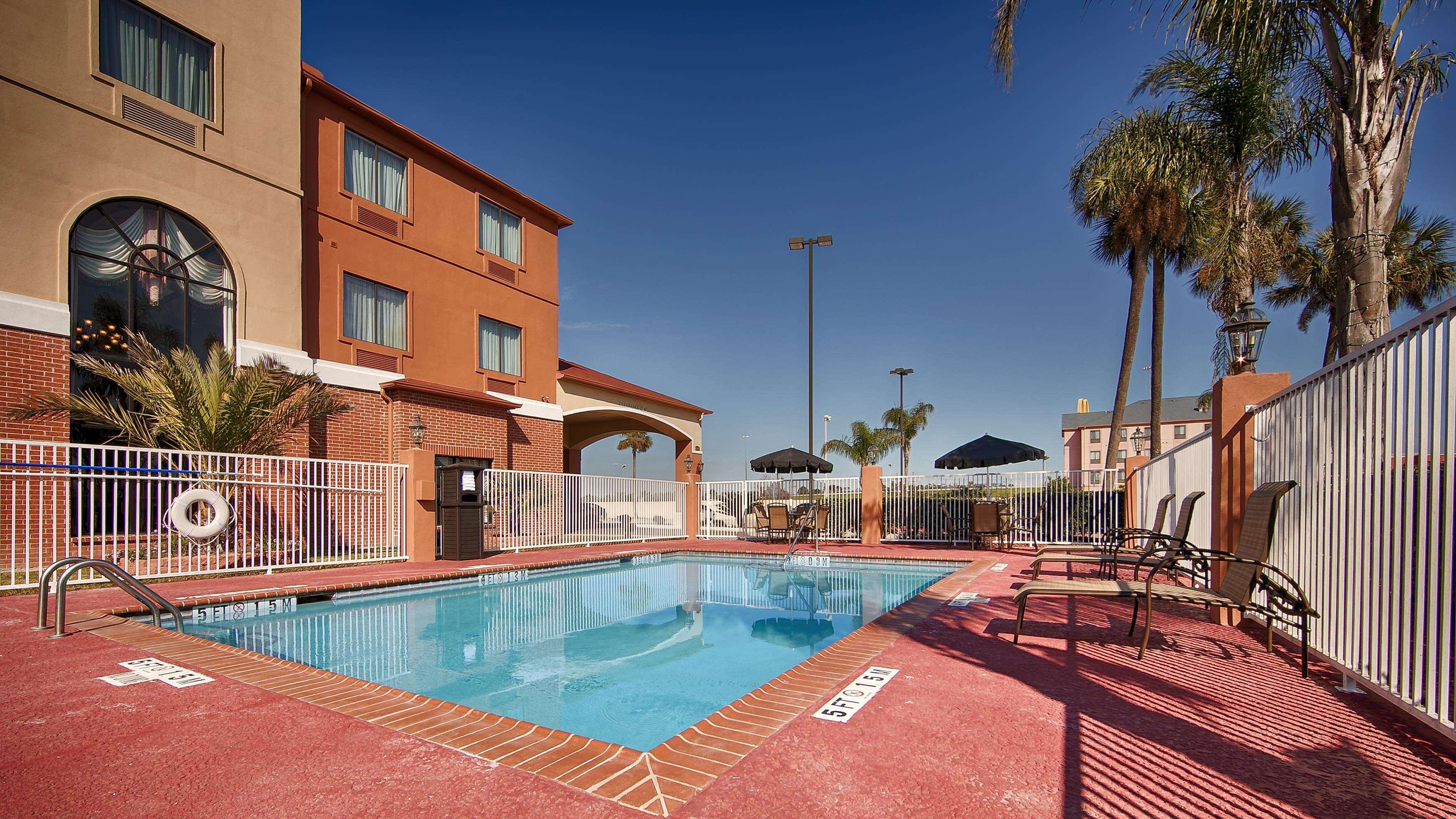 Best Western Orange Inn & Suites Екстер'єр фото