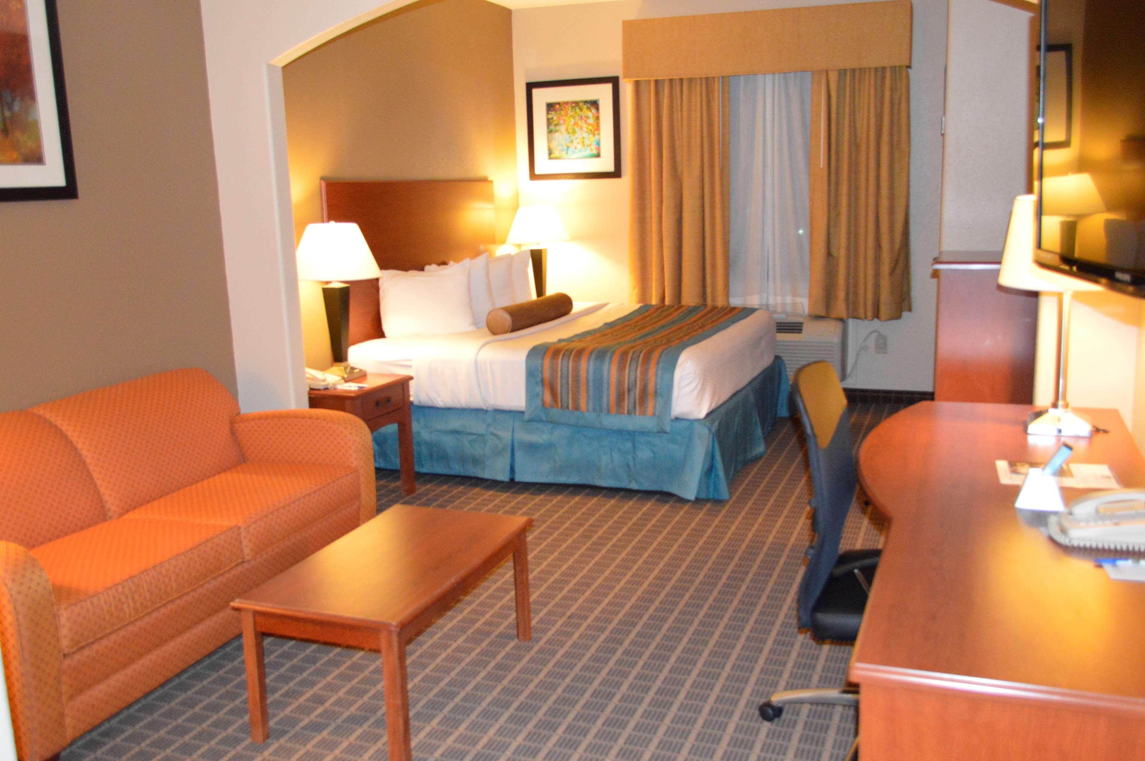 Best Western Orange Inn & Suites Екстер'єр фото