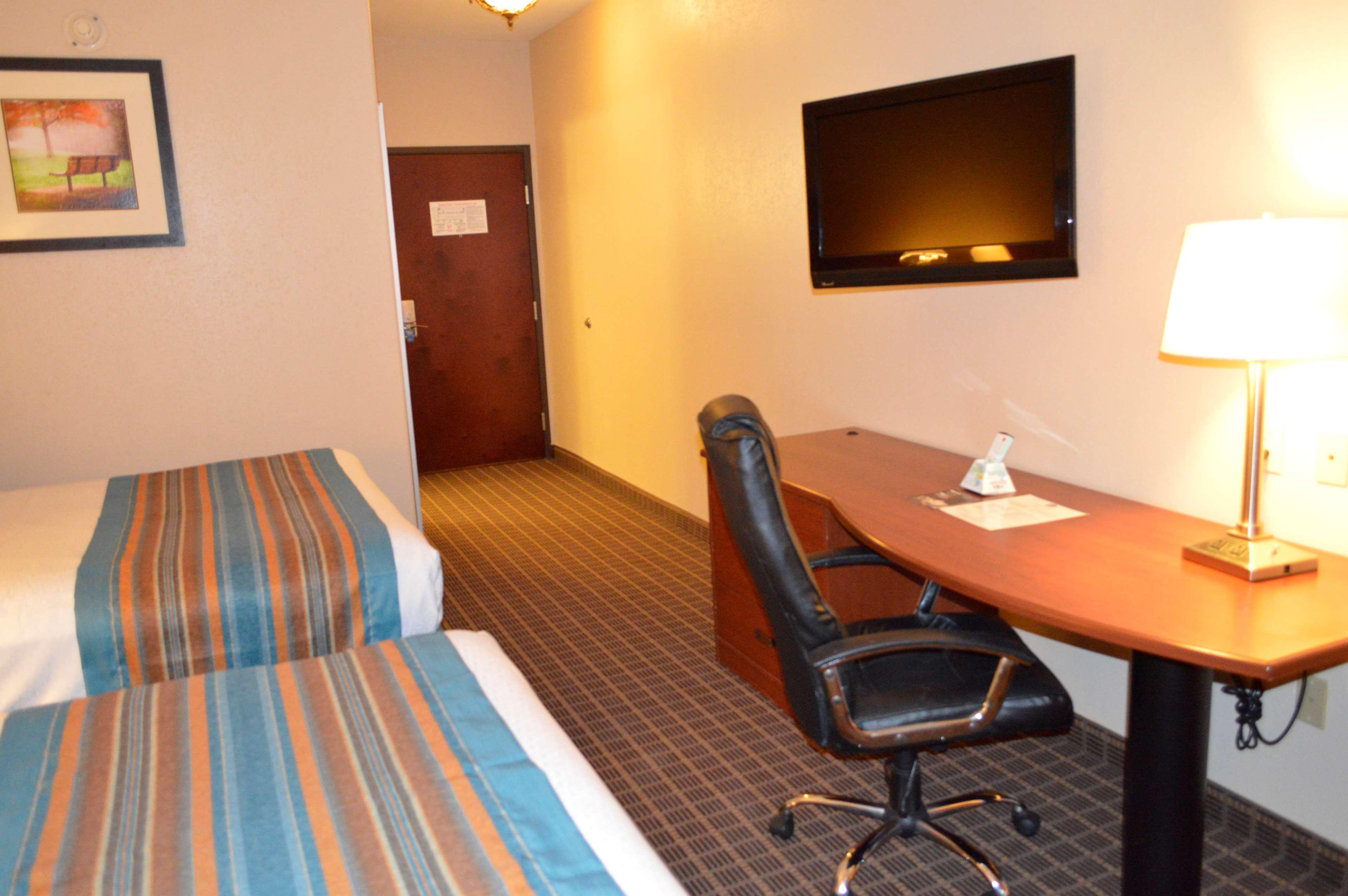 Best Western Orange Inn & Suites Екстер'єр фото